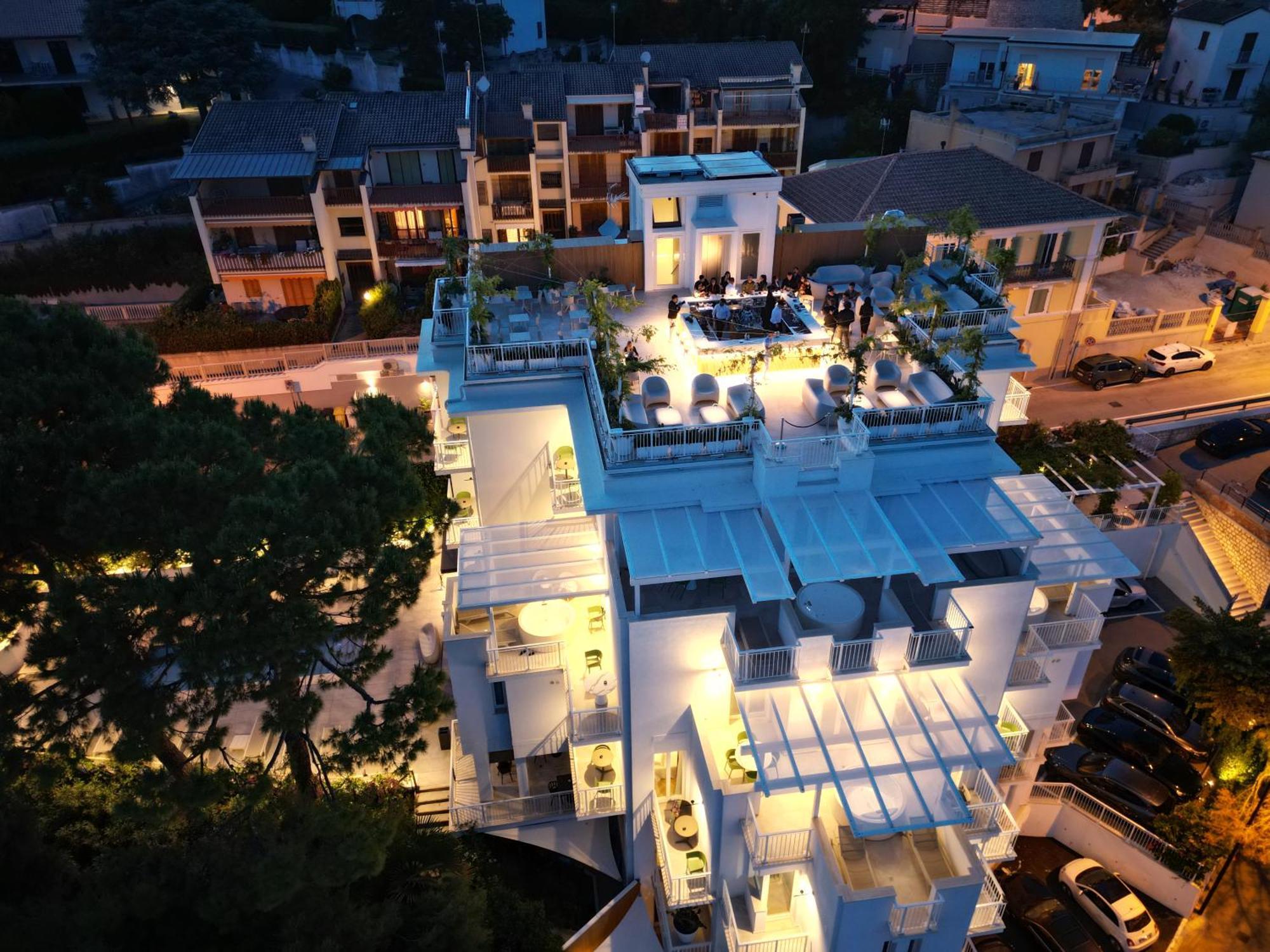 View Place & Spa 努马纳 外观 照片